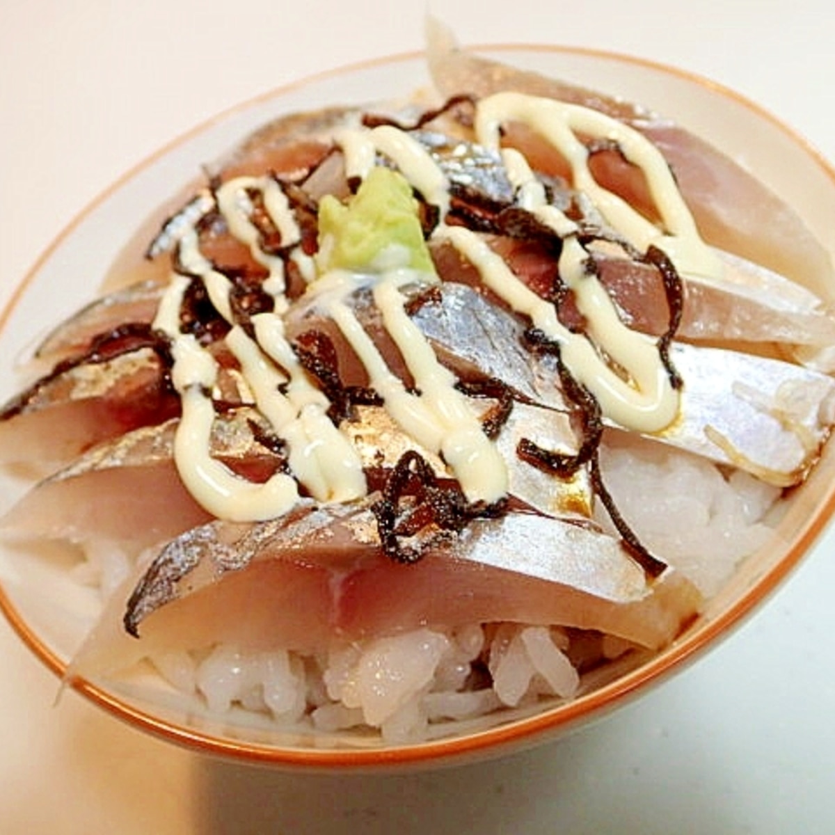 鯵の刺身と塩昆布の丼 レシピ 作り方 By ぷ みぃまま 楽天レシピ 鯵の刺身と塩昆布の丼 レシピ 作り方 By ぷ みぃまま 楽天レシピ